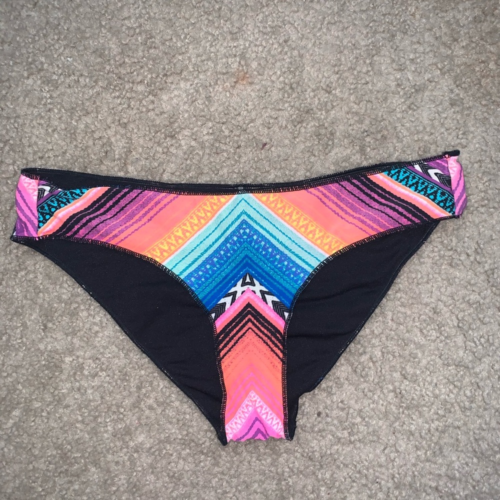 Ripcurl tribal print bikini bottoms